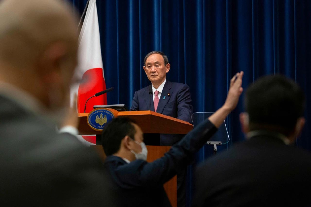 △5月14日，日本首相菅义伟出席新闻发布会。