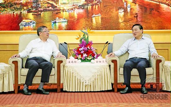 庄尚标会见上海市委常委浦东新区区委书记翁祖亮