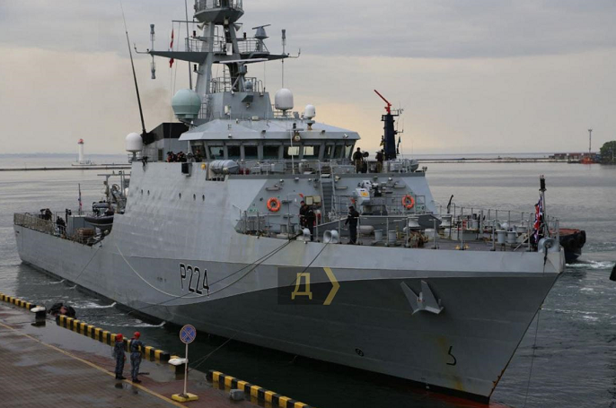 英国巡逻舰“特伦特”号到访乌克兰敖德萨港