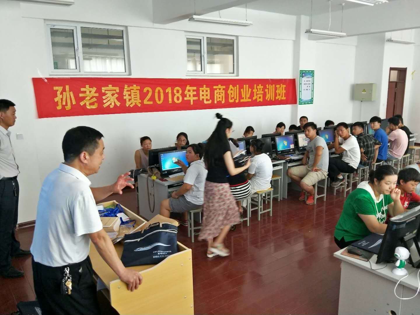 2018千村万人培训孙老家镇现场.图据曹县县政府官网