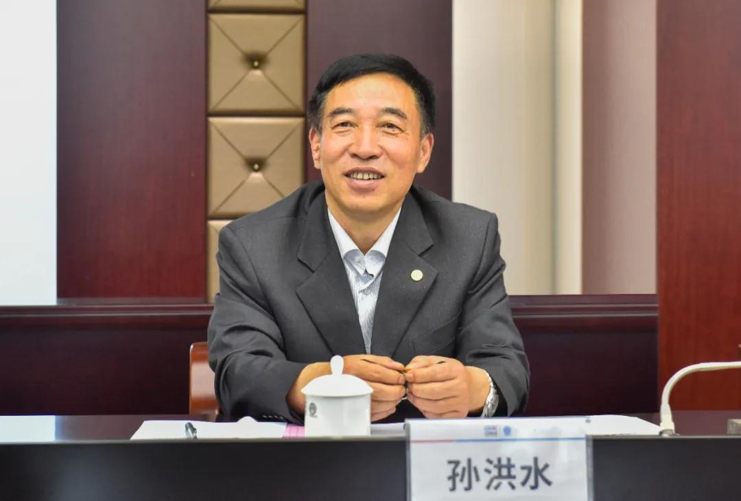 孙洪水赴葛洲坝易普力公司调研