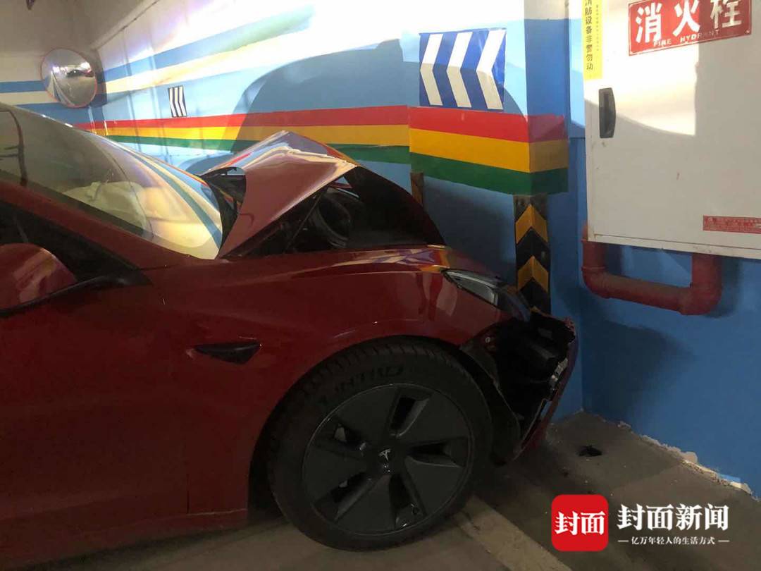 重庆特斯拉撞墙追踪车主发表公开信想要一个真相