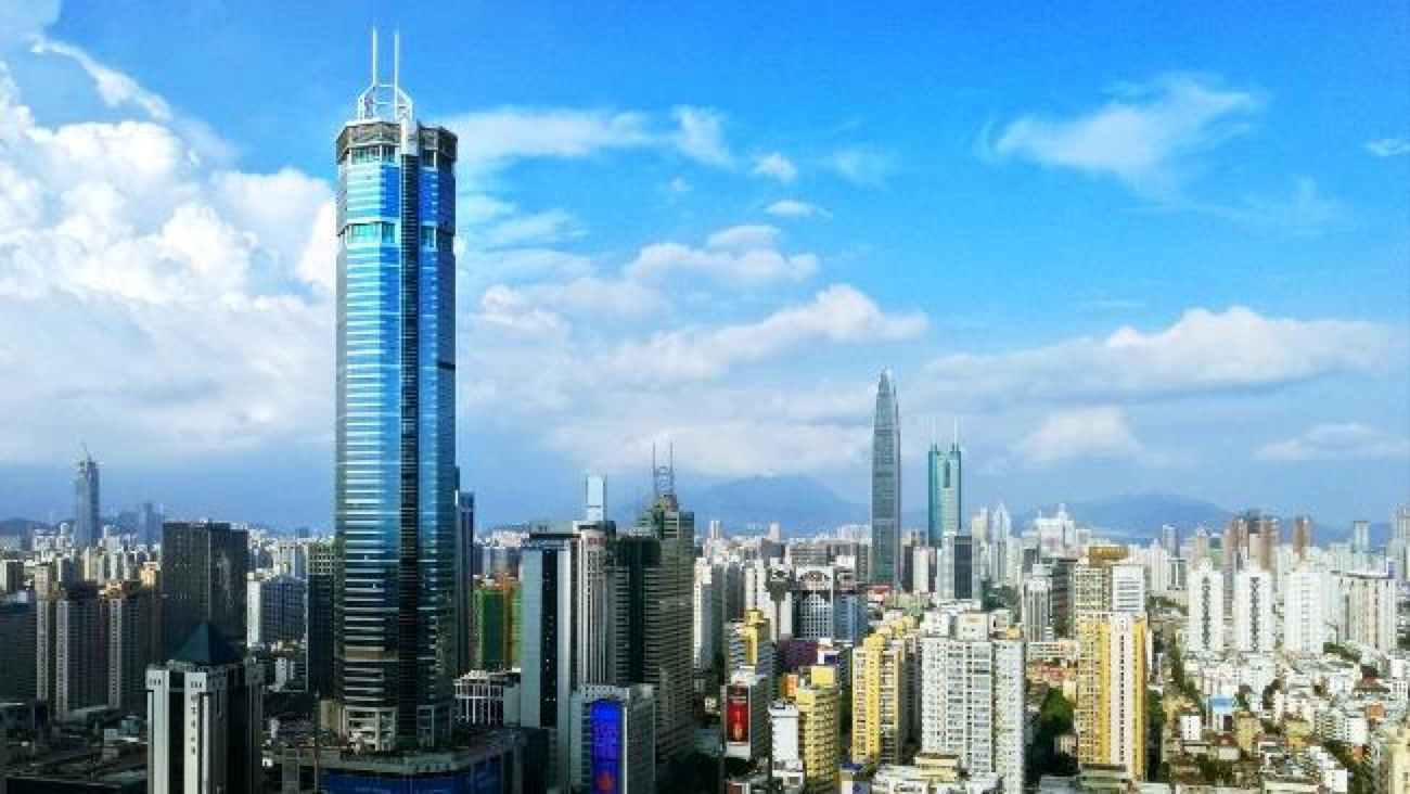 赛格大厦连晃三日清华专家推测系顶部桅杆导致