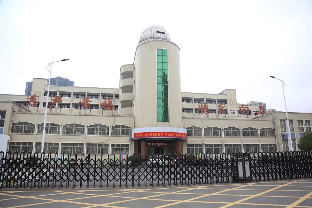 虚假的网红 真正的网红|六安市_新浪新闻