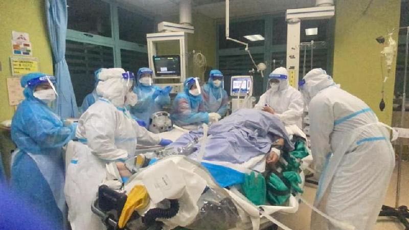 马来西亚疫情严峻 重症监护室超负荷运转