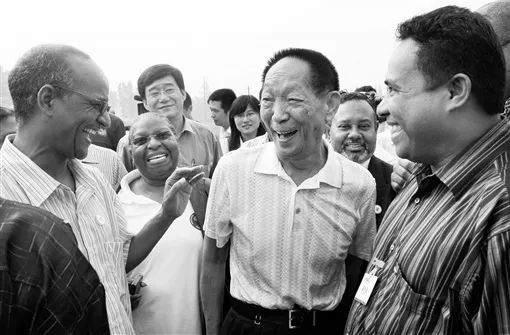 袁隆平一生追梦