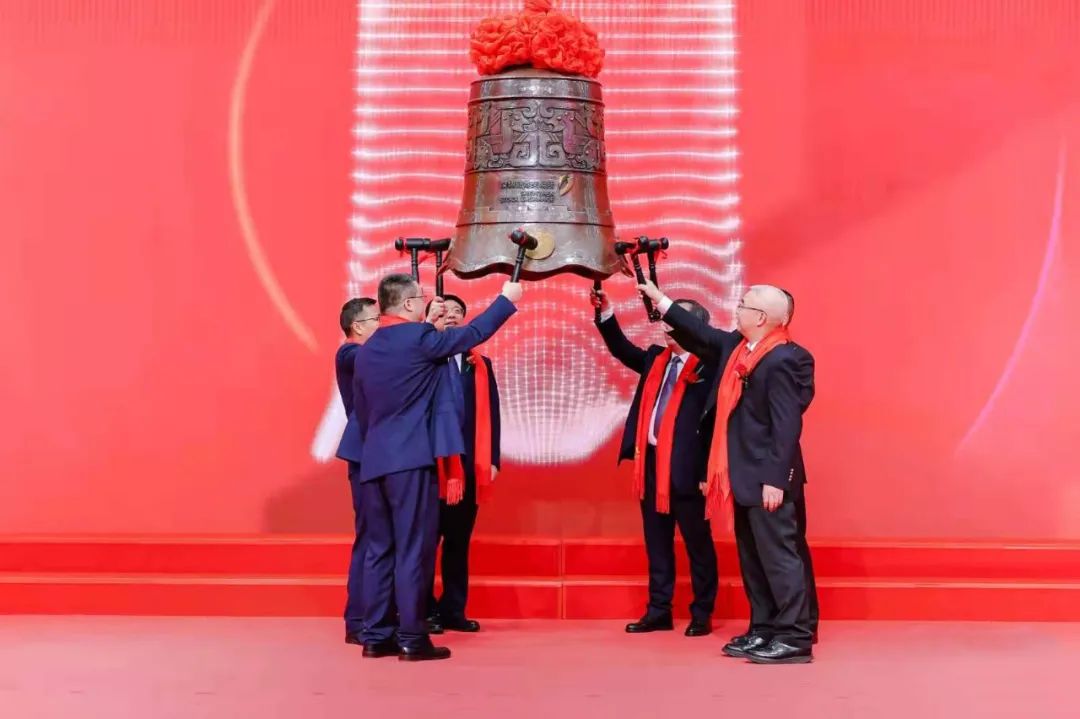 玉马遮阳深交所上市:市值46亿 扣非后年利润降13%