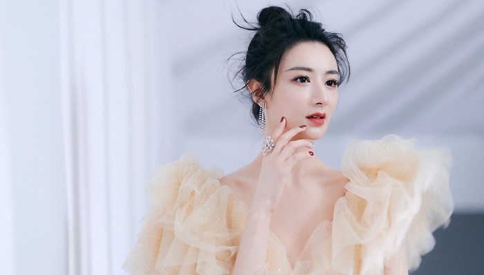 薇娅再陷售假疑云 直播带货产业链出了什么问题？