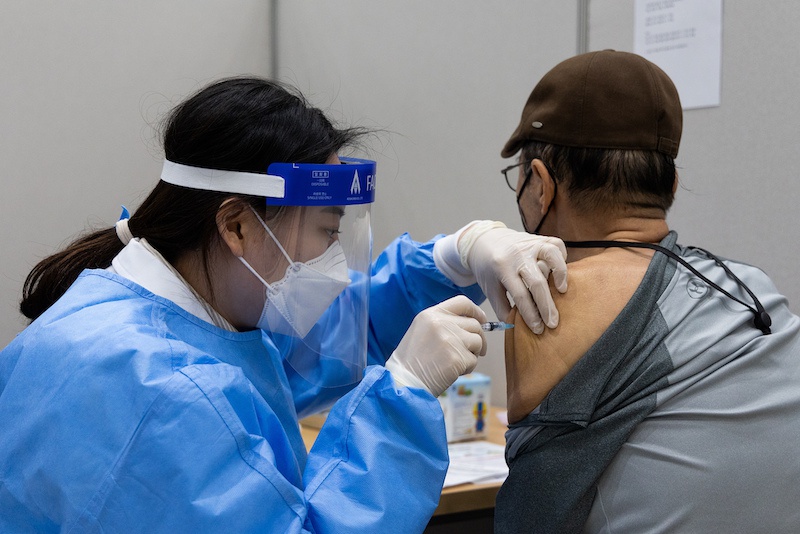 韩国出台措施鼓励民众接种新冠疫苗