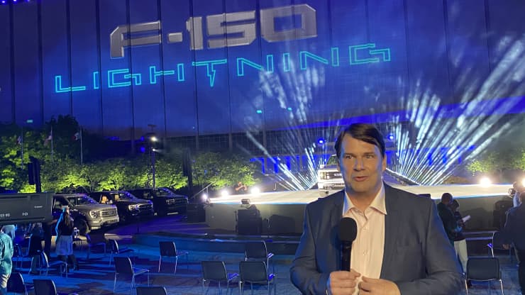 福特转型电动化 电动车销量将占比四成