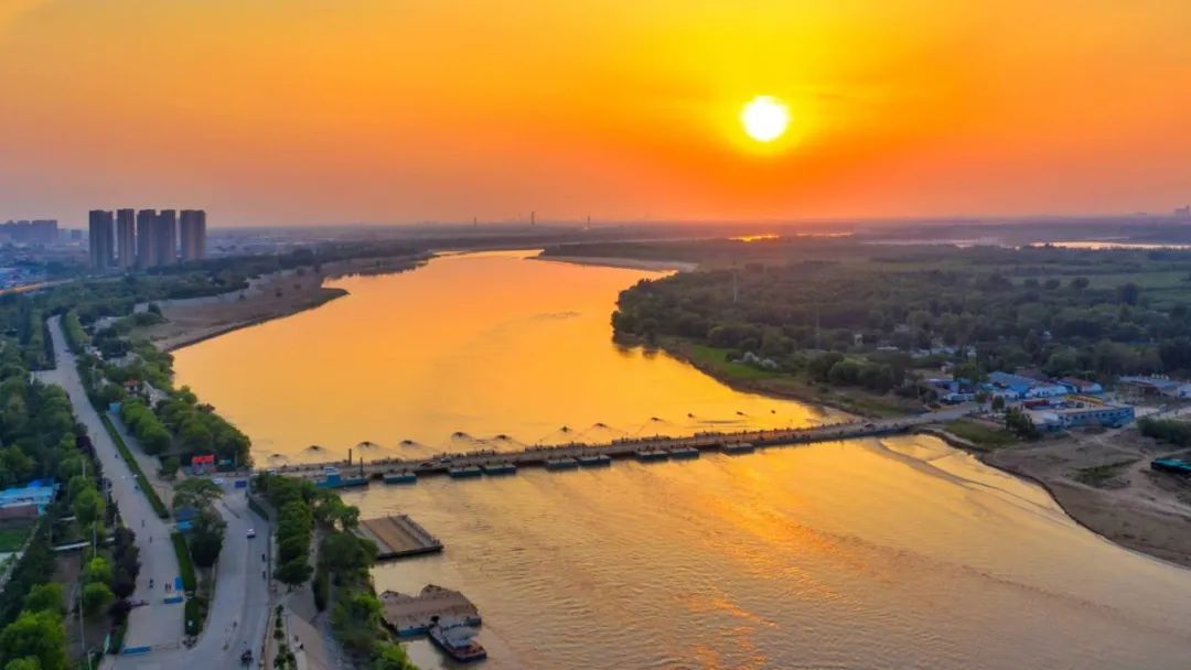图为黄河济南泺口段美景.陈长礼摄