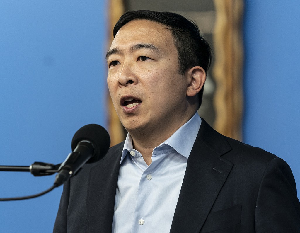 美媒漫画丑化华裔纽约市长候选人,被批后只微调不道歉|纽约|亚裔|美国