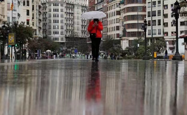 西班牙多地发布暴风雨等极端天气预警