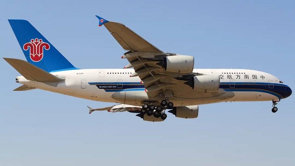 30年前空客公司着手研制a380的时候,曾经引起过争论.