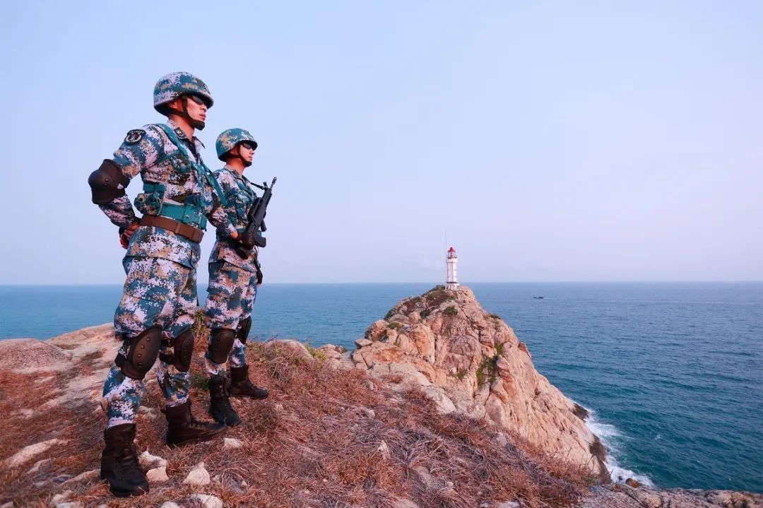 青年节,一首《火蓝蓝的青春 水蓝蓝的爱》炫动军港