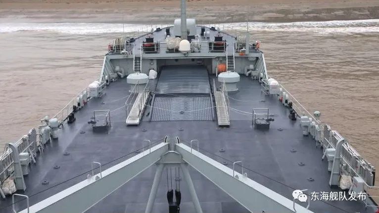 登陆先锋炮啸海疆|雁荡山_新浪军事_新浪网