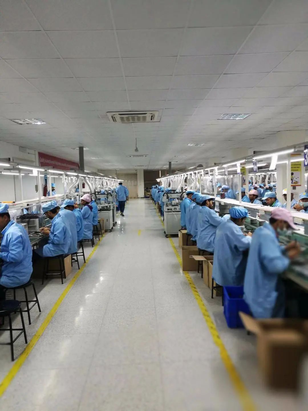 印度疫情冲击手机产业工厂仍在运转市场却被按下暂停键