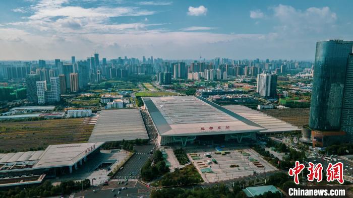 图为成都东站.中国铁路成都局集团有限公司供图