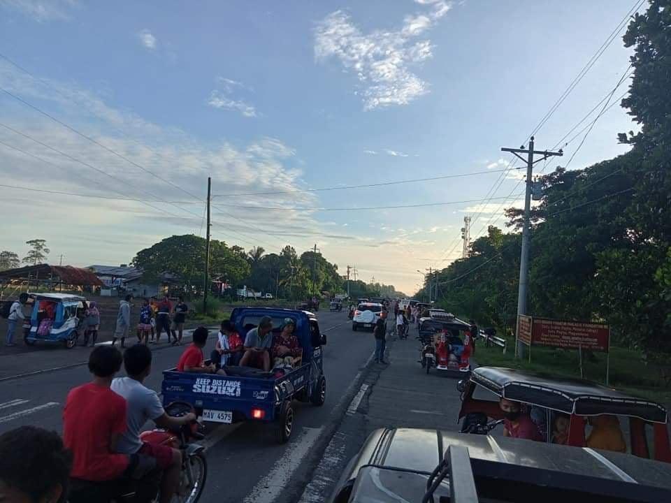 菲律宾军方与武装分子发生交火 大批居民撤离