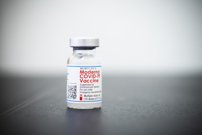 Moderna向FDA申请其COVID-19疫苗的完全许可