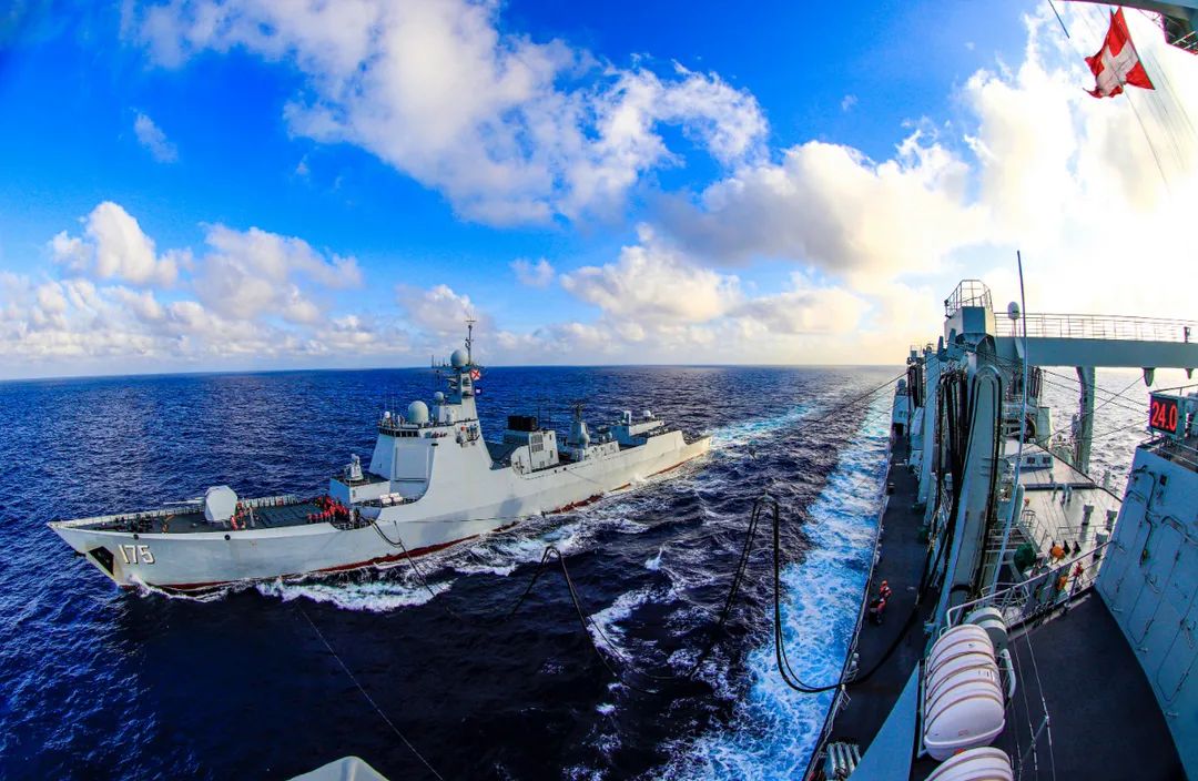 ""上级命令我舰前往××海域她意识一