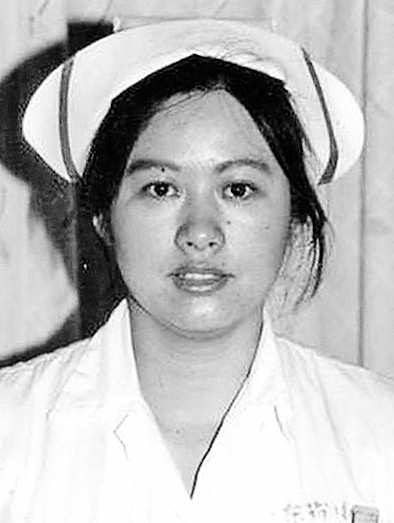 叶欣身先士卒的白衣战士