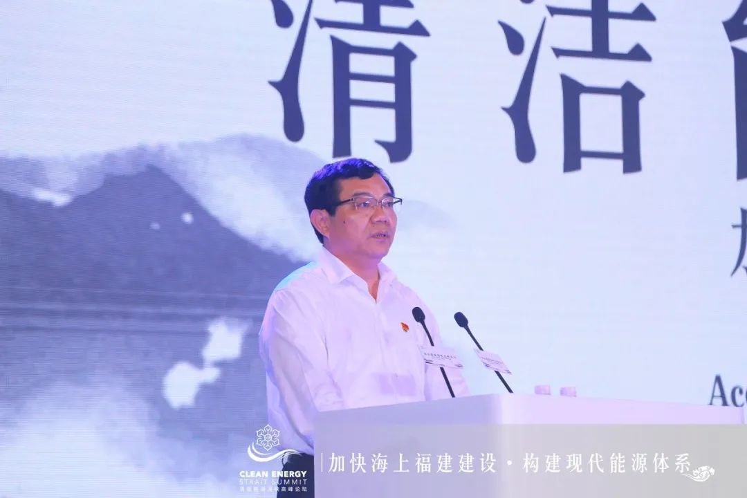 漳州市委副书记,代市长王进足新华财经福州6月11日电(詹薇)10日,清洁