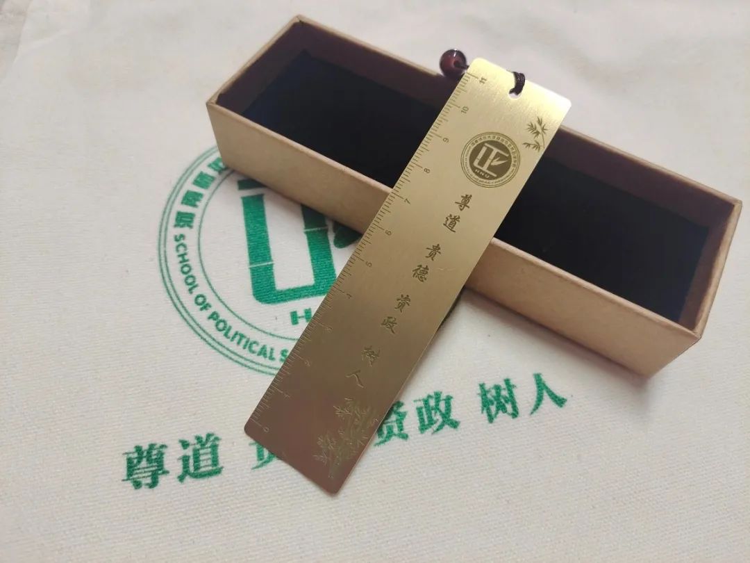 暖揭秘母校为你准备的毕业礼物