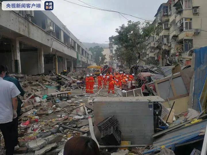 湖北十堰发生燃气爆炸事故，已致12人死亡、37人重伤