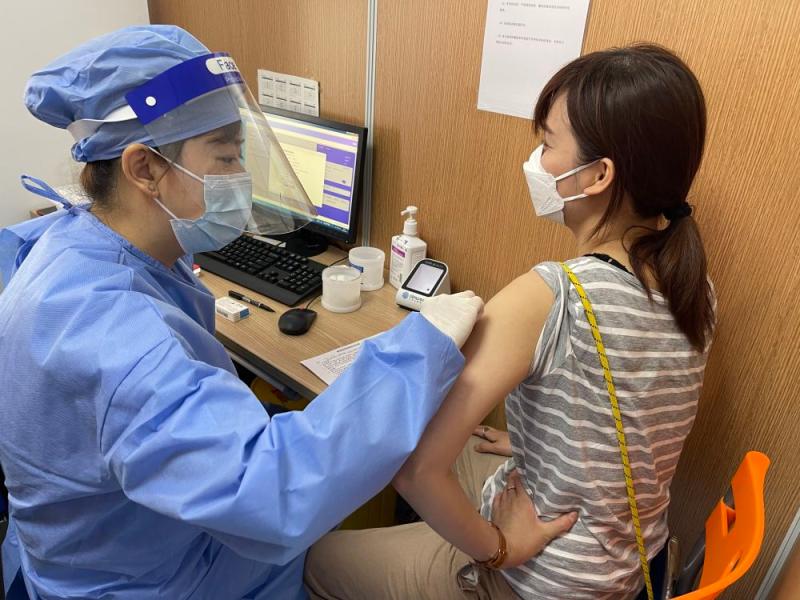 这两针打的是安心台胞上海疫苗接种记