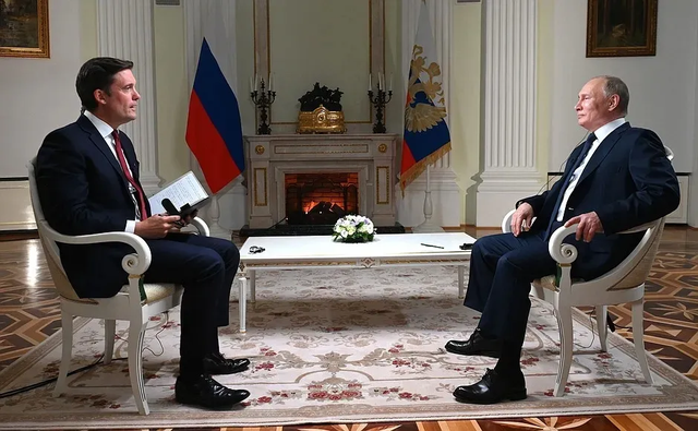 普京在克里姆林宫接受NBC访问 图源：俄罗斯总统府网站