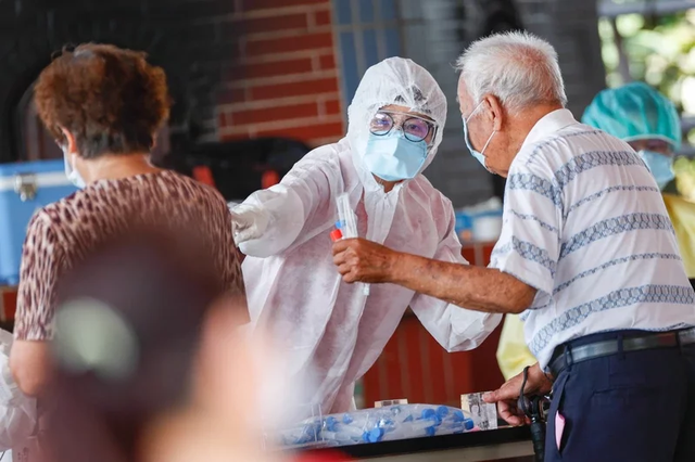 台媒刊文：民进党当局应对疫情出问题，台湾沦为国际媒体贬讽对象