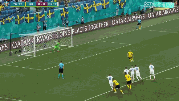 福斯贝里点球破门。