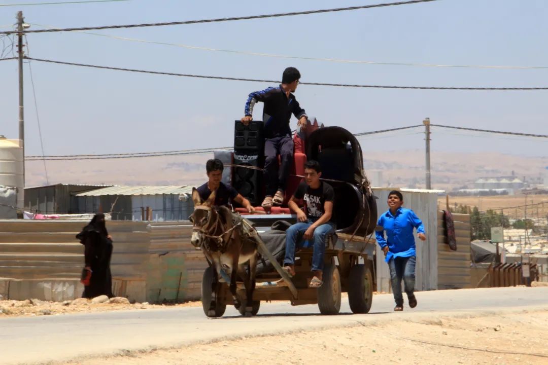 这是6月17日在约旦扎塔里难民营拍摄的叙利亚难民。新华社发（穆罕默德·阿布·古什 摄）