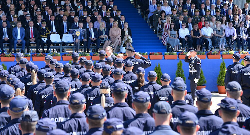 塞尔维亚庆祝内务部日和警察日