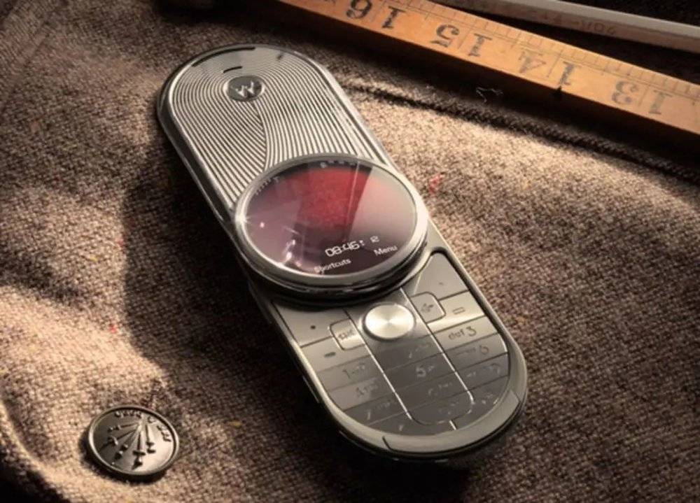 摩托罗拉复刻戴妃却是一碗无味的冷饭