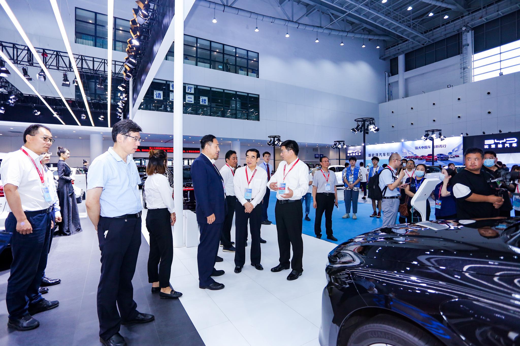 新能源汽车下乡活动走进南京18家车企50余款车型助力乡村振兴