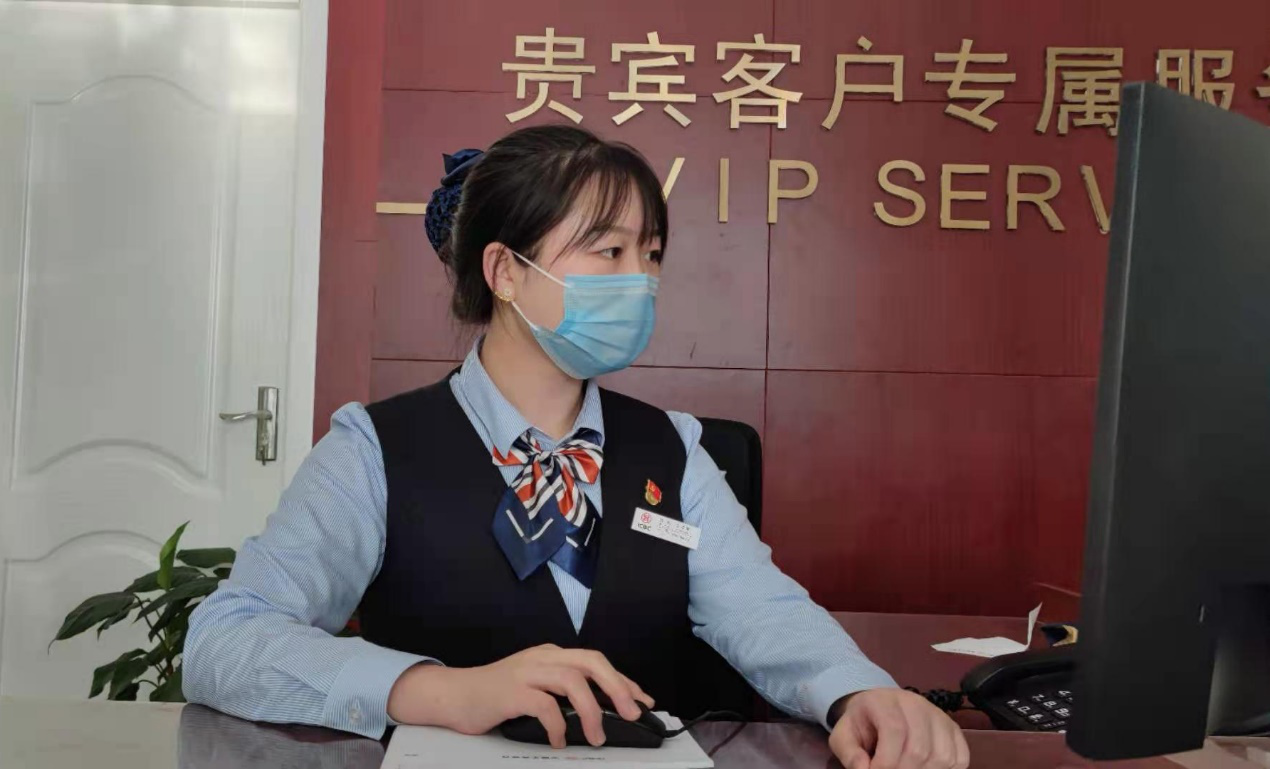 长江网讯"谦虚做人,踏实做事"——这是中国工商银行(5.500,0.04,0.