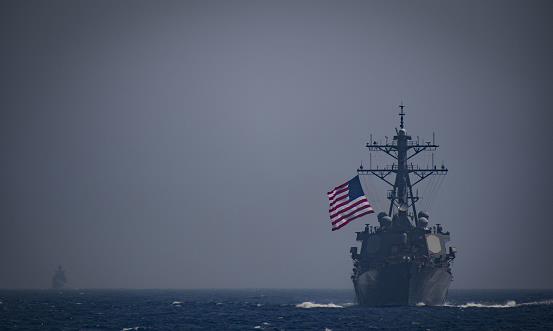 美国导弹驱逐舰停靠乌克兰敖德萨港准备参加黑海演习 手机新浪网