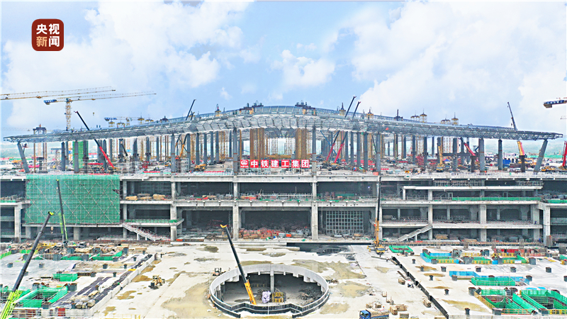 提前一个月完成钢结构封顶 杭州西站建设进展顺利