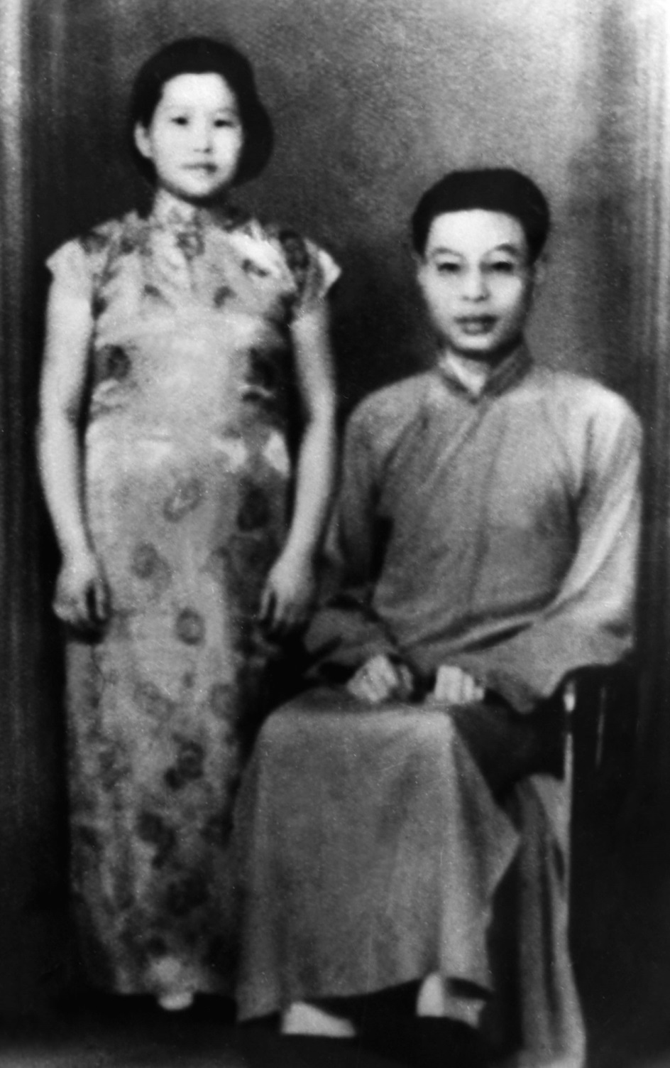 李白和妻子裘慧英