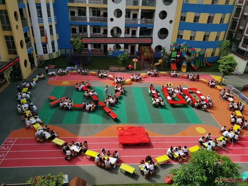 幼儿园建党100周年墙饰,建党100周年幼儿园墙饰 幼儿园举行"童心向党,快乐成长"亲子绘画比赛,迎接建党100周年的到来