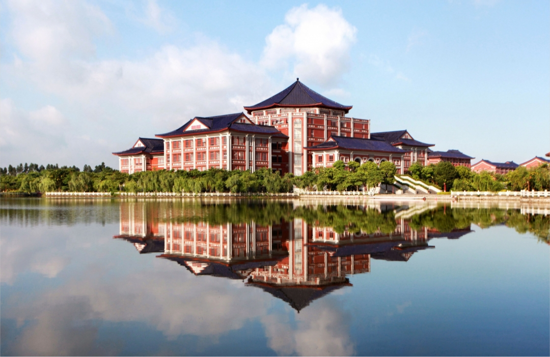 高考第二天 | 未来可期,我们在南医大等你!|南方医科大学|高考_新浪新