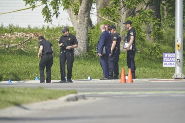 “针对穆斯林的谋杀！”司机开车撞向加拿大五口之家，致多人死亡