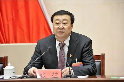 出生于1968年5月,其次是宁夏回族自治区银川市委书记张柱,出生于1968