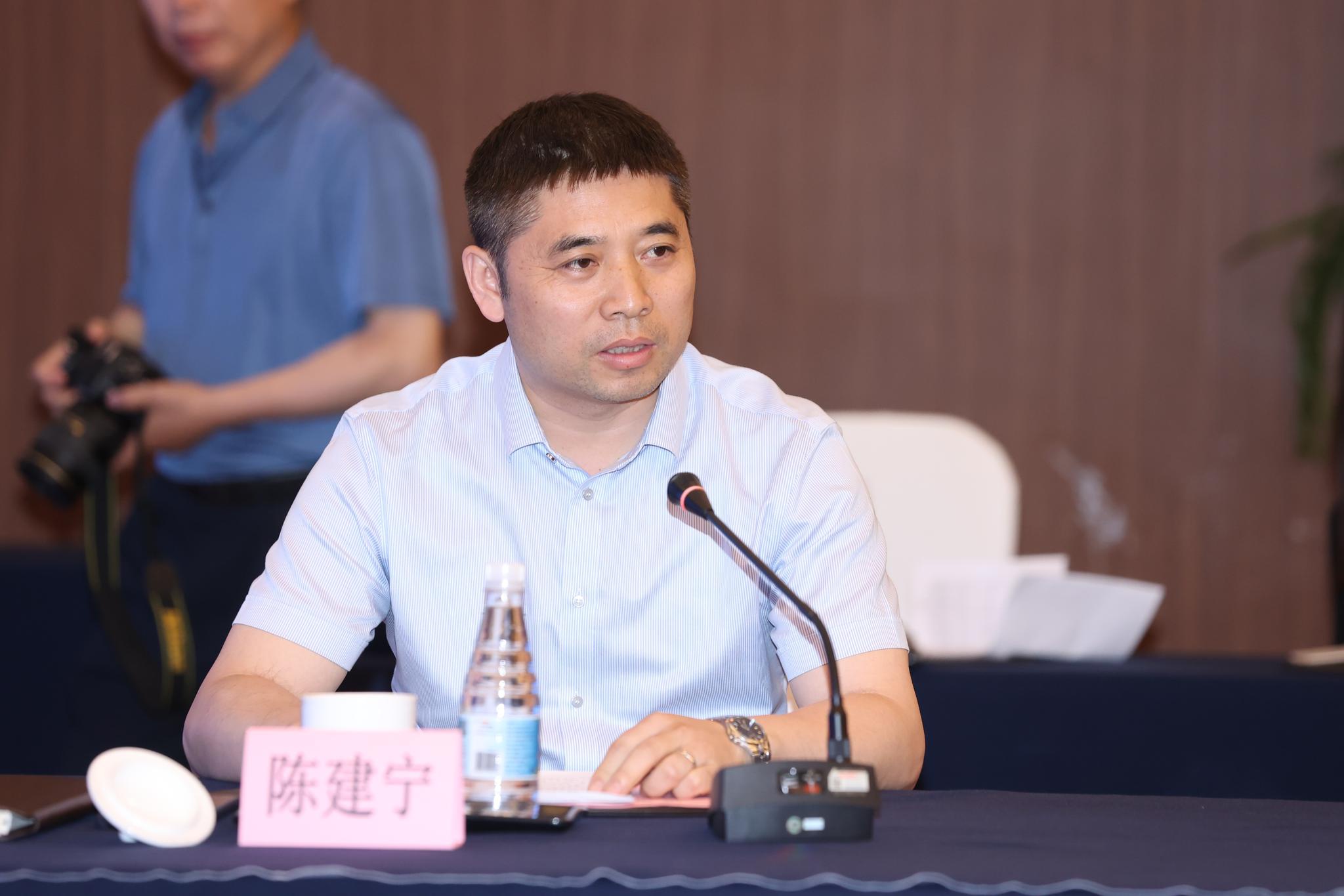 董时珊)南京江北新材料科技园党工委书记,管理办公室主任陈建宁在8日