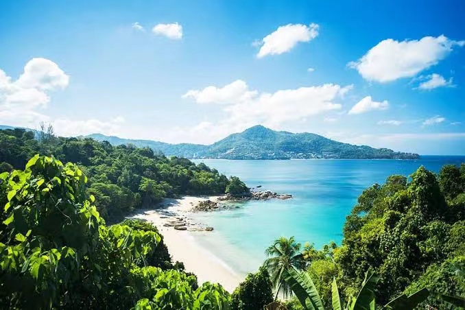 泰国内阁原则同意普吉岛7月1日重新向外国游客开放