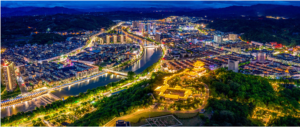 &nbsp;&nbsp;新昌县夜景.