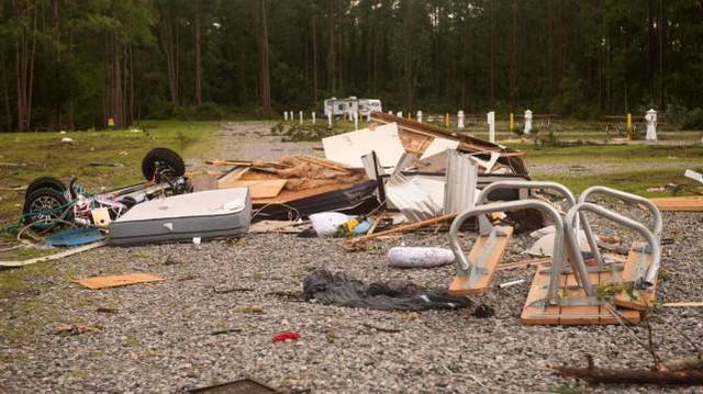 美海军重要基地遭遇龙卷风袭击，为俄亥俄级战略核潜艇驻地