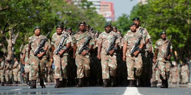 南非将派遣国防军平息骚乱